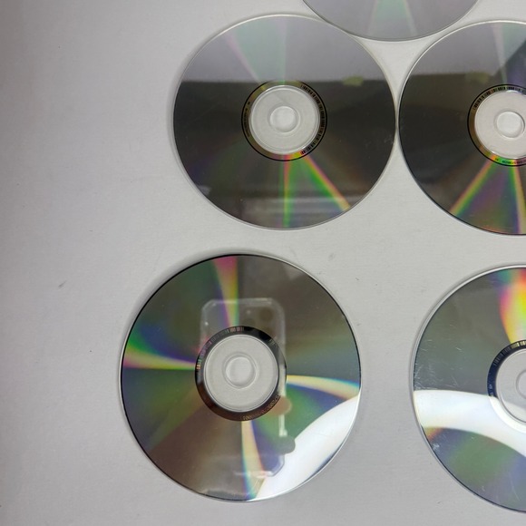 F.E.A.R. First Encounter Assault Recon PC Game Complete 5 Disc Set Key - Picture 6 of 8